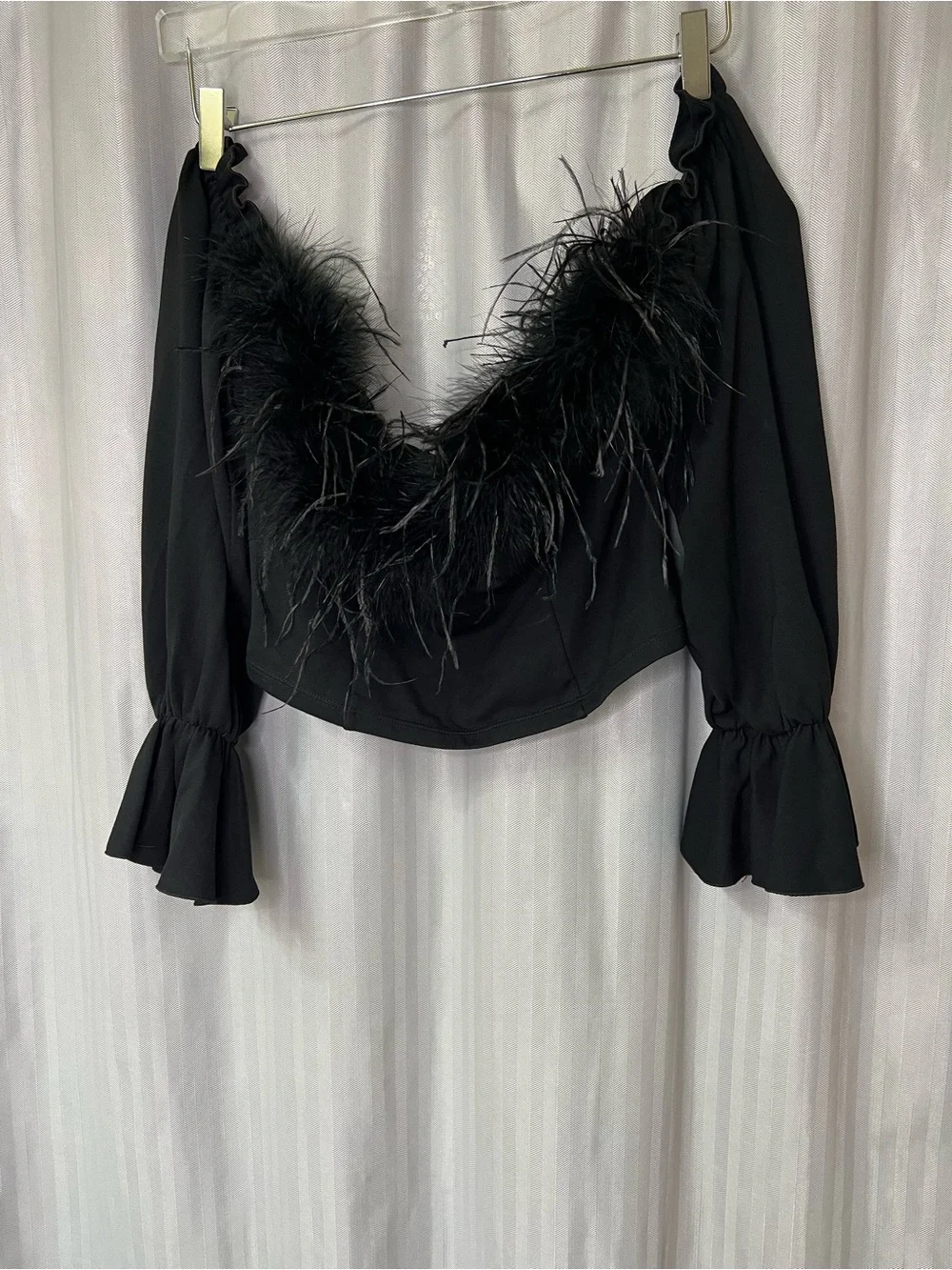 Free People Cocktail hour Feather-Trim off shoulder long Sleeve Crop Top size M